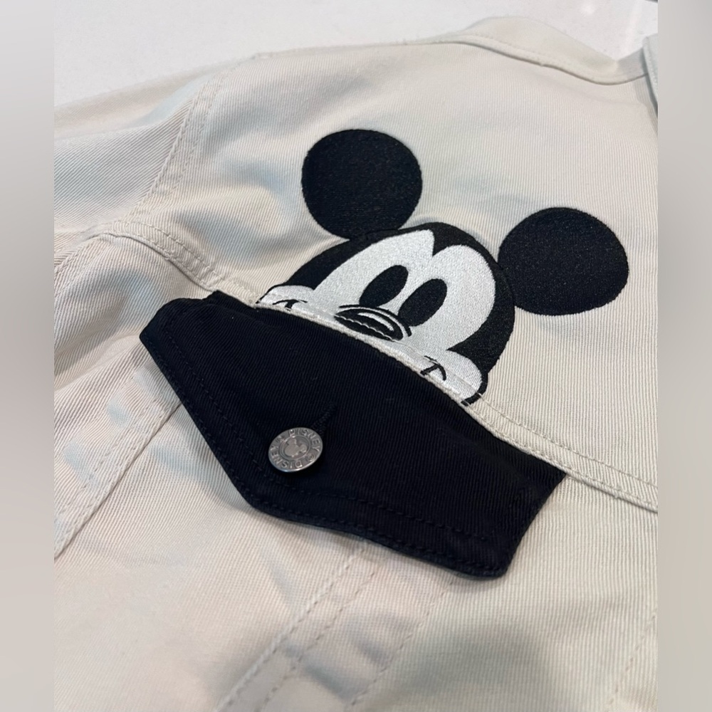 Women’s Disney jacket - Picture 2 of 9